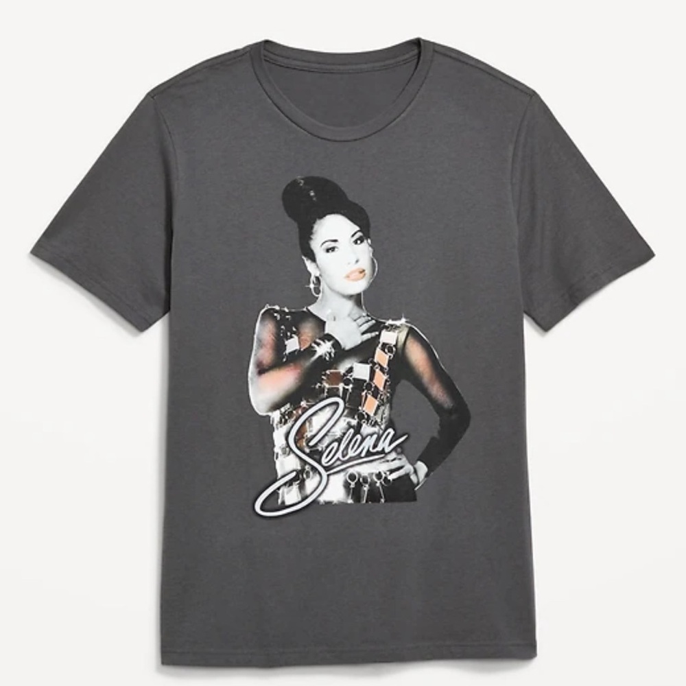 Old Navy Men’s Large Grey Selena Licensed Graphic T-Shirt or Women’s Large-XL